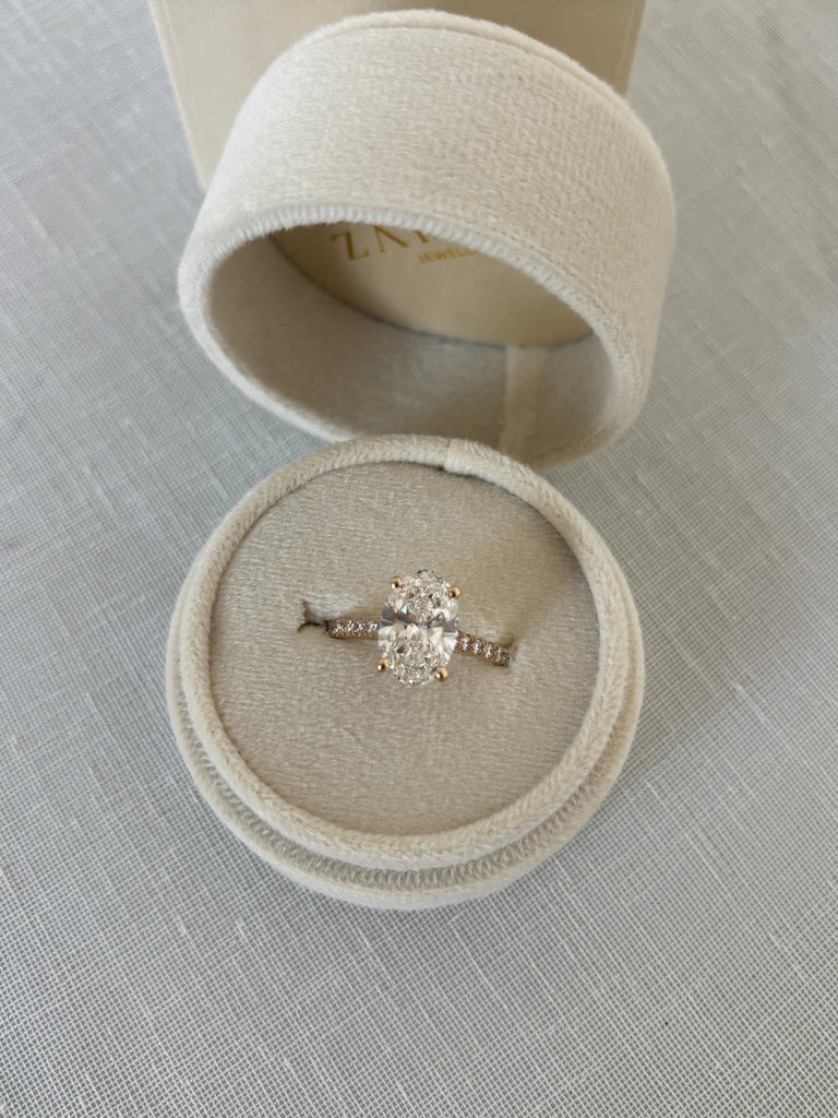 Evolving Love: Why Upgrading Your Wedding Band Can Be the Perfect Anniversary Gift